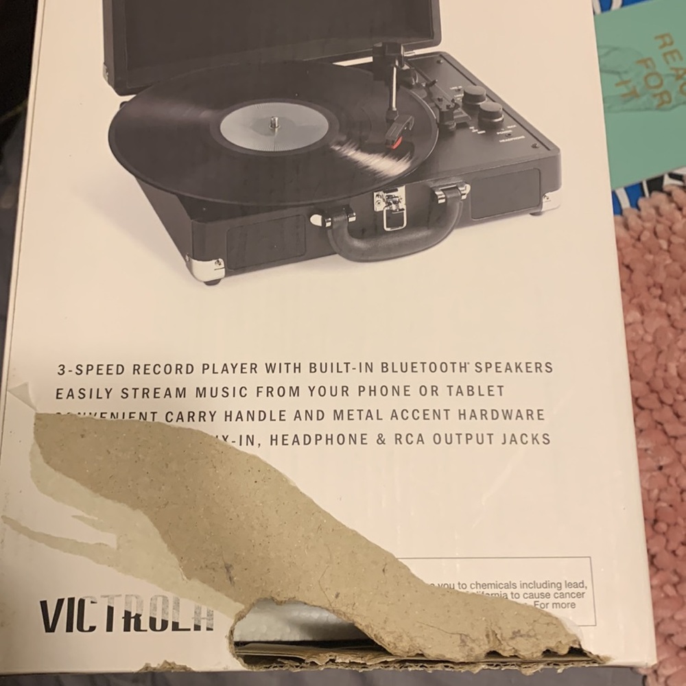 Victrola Record Player - Picture 8 of 8